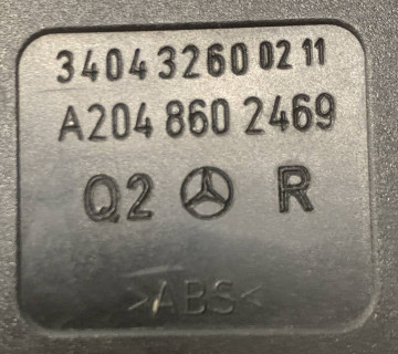 Замок ременя безпеки передній правий Mercedes W204 a2048602469