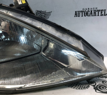Фара передня права Ford Focus 2 2005-2010 21764028