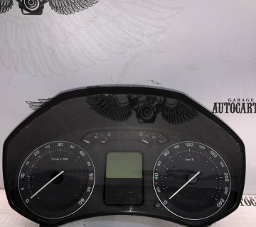 1z0920822d панель приладів Skoda a5