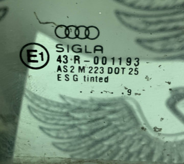 Скло дверей передньої правої Audi A4 B5 рестайлінг 43r-001193, 21801204
