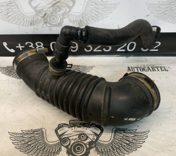 Патрубок повітряного фільтра Mazda CX 7 l33e13220
