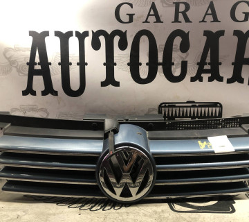 1j5853655c Решітка радіатора volkswagen Bora 1998-2005 21920226