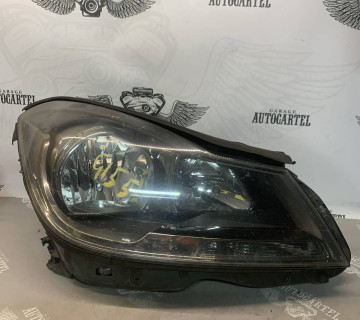 Фара права на Mercedes W204 a2048209659,