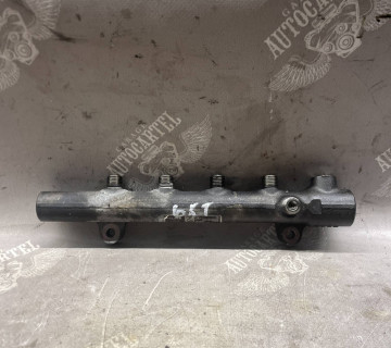 Паливна рейка (без датчика) Mercedes Sprinter 2.2cdi (W906) a6510700595