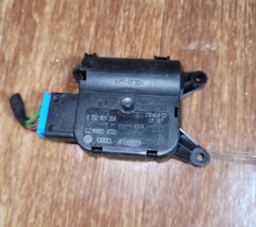 Актуатор моторчик заслінки печі Audi A6 C6 2004-2011 0132801358 4F0820511