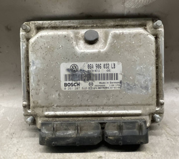 Блок керування двигуном Skoda Octavia 2.0 b 06a906032lb