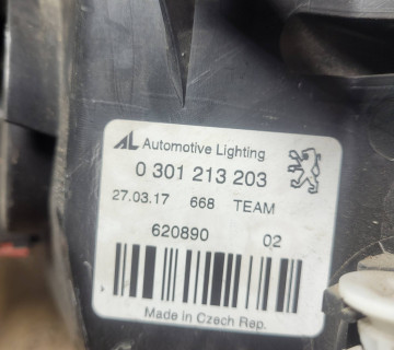Peugeot 407 фара ліва передня лінза 0301213203