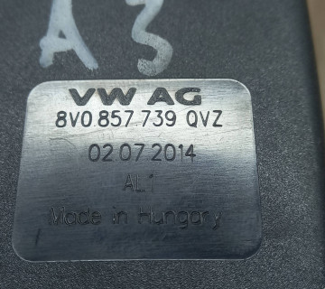 Замки ременя безпеки задні Skoda Octavia III/ Volkswagen Golf VII, 8v0857739qvz