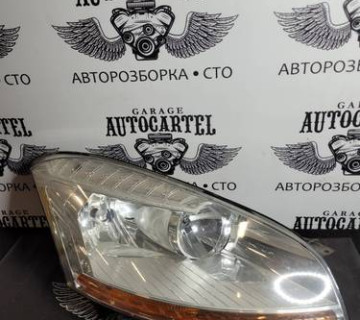 Фара передня права citroen c4 picasso