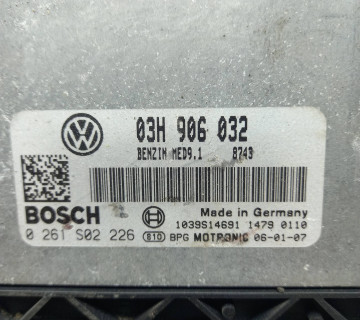 03h906032 блок управління ECU Volkswagen PASSAT B6 2008 3.2fsi