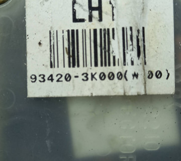 Подрульовий перемикач правий двірників Hyundai Sonata NF 04-09 934203k000