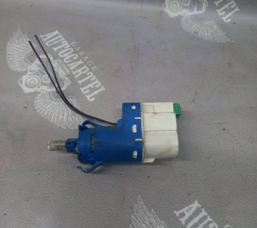 Датчик стопів (жабка)Ford focus 2 2004-2011 3m5t9c872ac
