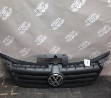 Решетка радиатора Volkswagen Caddy 1T0853651A Touran