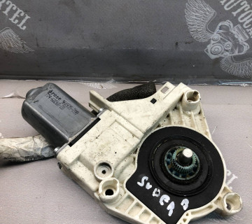 Моторчик склопідйомника дверей передніх лівих Audi A4 B8 2010р- 8K0959801A