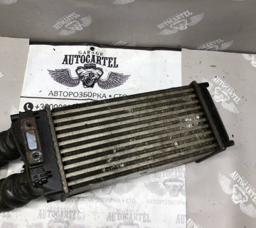 Радіатор інтеркулера 9648551880, 1.6 HDi Citroen C4/ Peugeot 307