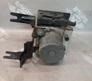 Блок АБС (ABS) Nissan Note E11 2012 476601u600