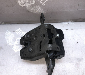 13585478 Замок кришки багажника Chevrolet Aveo хетч