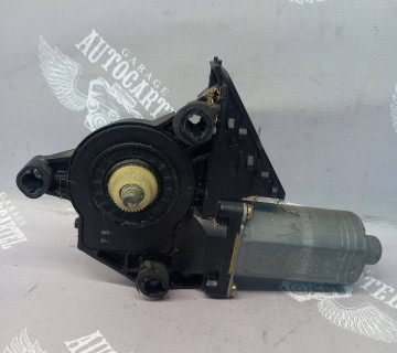 0130821766 Моторчик склопідйомника передній правий Peugeot 307 Audi A4 B6 2001—2008