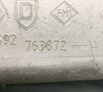 763872-a Петля капота правая Renault Sandero