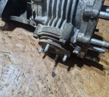 Роздавальна коробка МКПП Toyota Rav 4 2.2td 2006-2013 3610042090