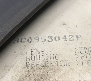 Повторювач поворотника правий бампер VW Passat B6 3c0953042f