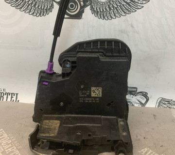 Замок дверей передньої лівої Opel astra k 13597536