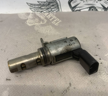 Електроклапан регулювання фаз газорозподілу Volkswagen Jetta VI, Skoda Octavia A5 Mk2. 03c906455a