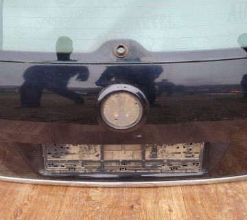 Кришка багажника Volkswagen Passat b6 2005-2010 558595
