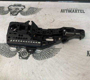 Ручка кронштейн дверей передньої правої RENAULT CLIO IV 806060204
