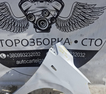 Крило праве Mitsubishi space 2