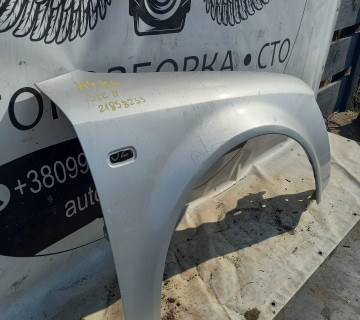Крило переднє праве Audi A4 B6 21858253