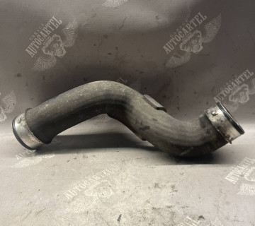 Патрубок інтеркулера Mercedes C-Class W203 2.2 cdi a2035283482