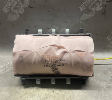 Подушка безпеки пасажир у торпедо Toyota Yaris 0589-p1-000639