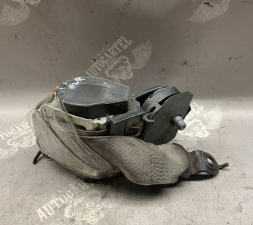 Ремінь передній правий mercedes w211 2118600286