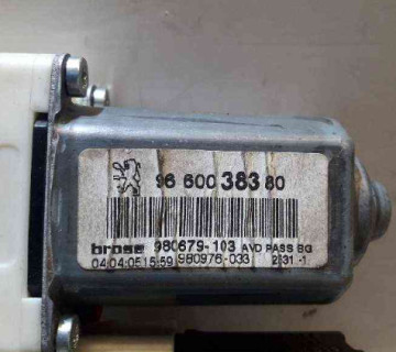 9660038380 моторчик склопідйомника передній правий Peugeot 307