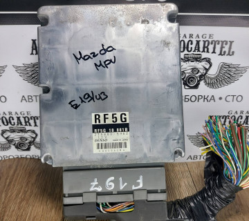 Блок управління двигуном Mazda 2,0 MPV 2758005962
