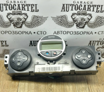 Блок керування клімат-контролем Renault Scenic II 8200501465