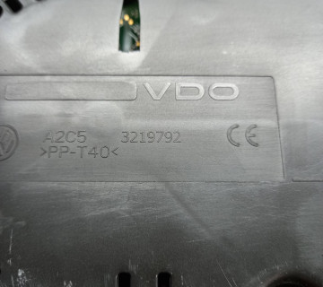 Щиток приборів Volkswagen Gol;f 6 5k0920870c
