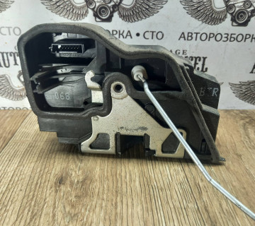 Замок дверки передній правий електр 7 PIN BMW 5 (E60/E61) 2003-2010 7167068 289096