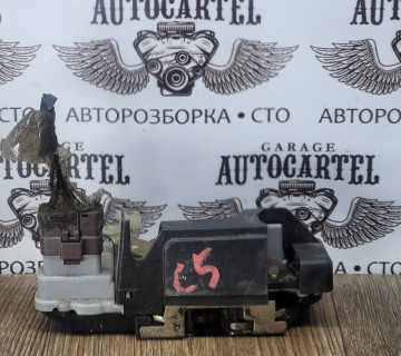 Замок двері задній лівий електро 6 пінів Citroen C5 2008-2017 303648