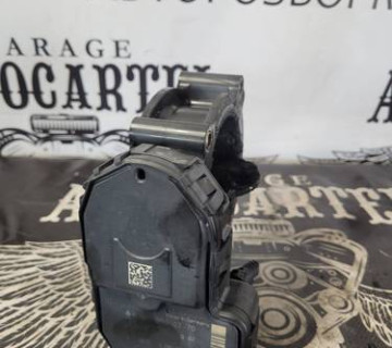 Дросельна заслонка Mercedes OM651 2.2CDi A6510900370
