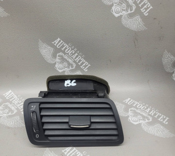 Решітка вентилятора права vw passat 3c1819702f VW Passat B6 05-10 3c1819702F