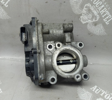 Дросельна засланка RENAULT CLIO III 1.2 TB 8200570865b