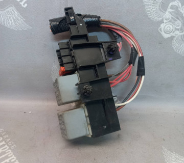 блок реле Renault Megane 2010 243800015r