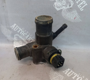 Тройник / Флянець системи охолодження Audi, Volkswagen, Skoda, Seat 028121132a