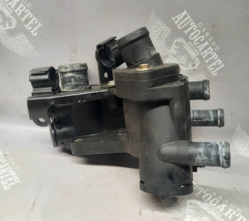 Корпус термостата skoda octavia (01-11)/vw golf (98-06)/seat leon (00-06),toledo (99-04) 032121111ae