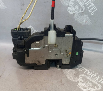 Замок двері передньої правої електричний 2 піна NISSAN Note 05-12 805009u100