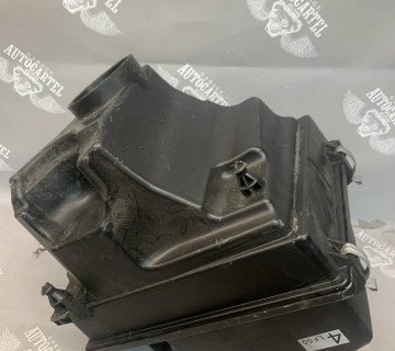 Корпус повітряного фільтра Mazda 3 2003-2009 (mazda)