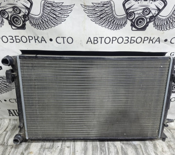 1k0121251df 1k0121251df радіатор охолодження Volkswagen Golf 6 2008-2013
