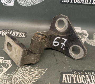 3c0831401c Верхня петля передніх лівих дверей Volkswagen Passat B6 2005-2010